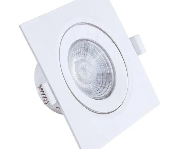 Spot quadrada: iluminação versátil e moderna para o seu ambiente